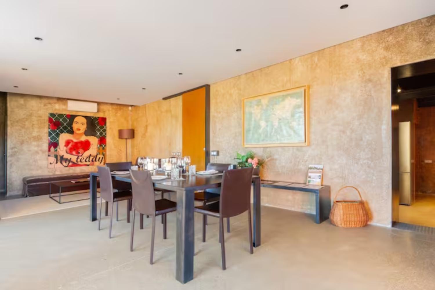 Masia Cal Sisplau: Vineyard Retreat with Pool near Barcelona San Martin Sarroca Exterior photo